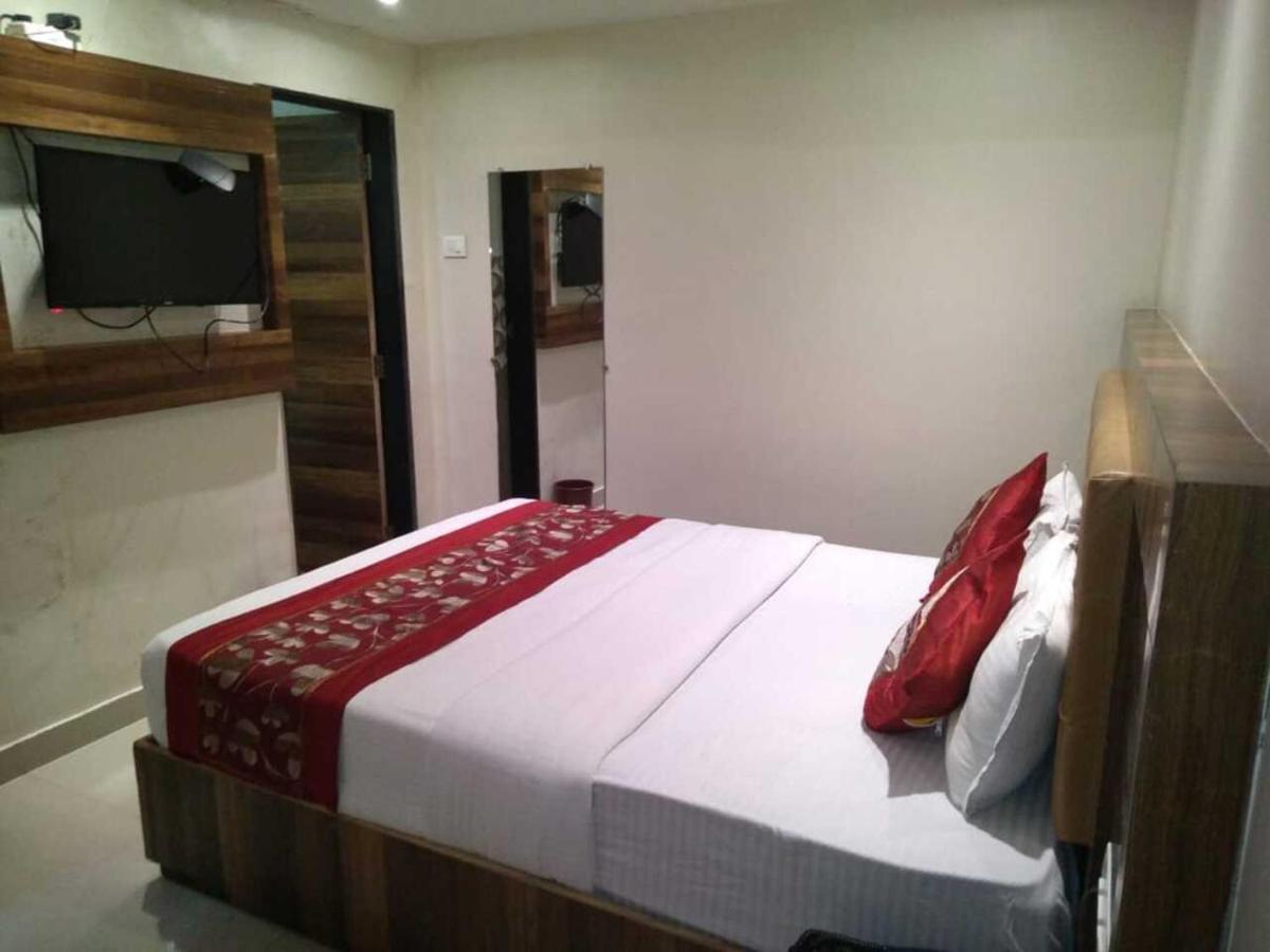 Rk Hotel-Near Grant Road Railway Station 孟买 外观 照片