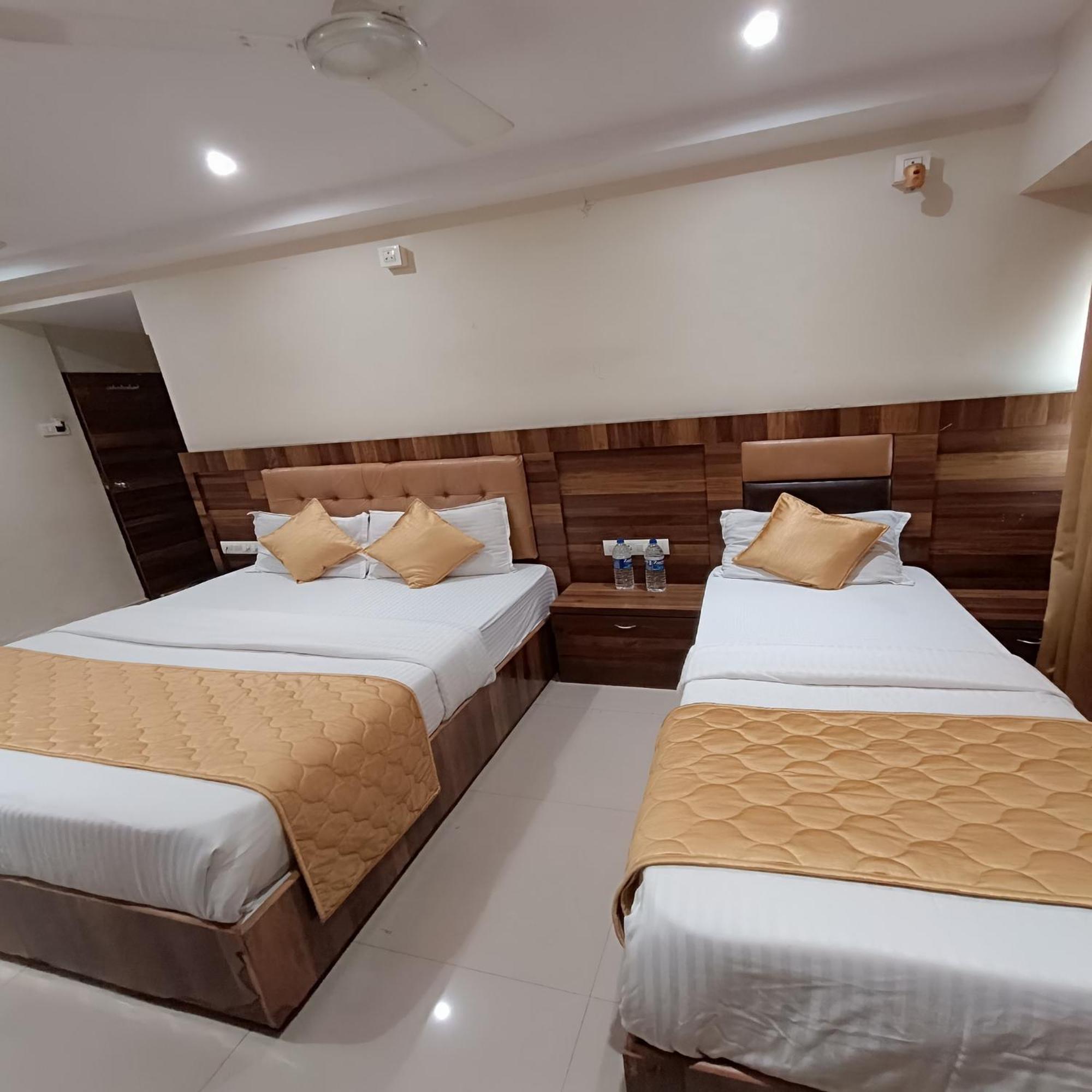 Rk Hotel-Near Grant Road Railway Station 孟买 外观 照片
