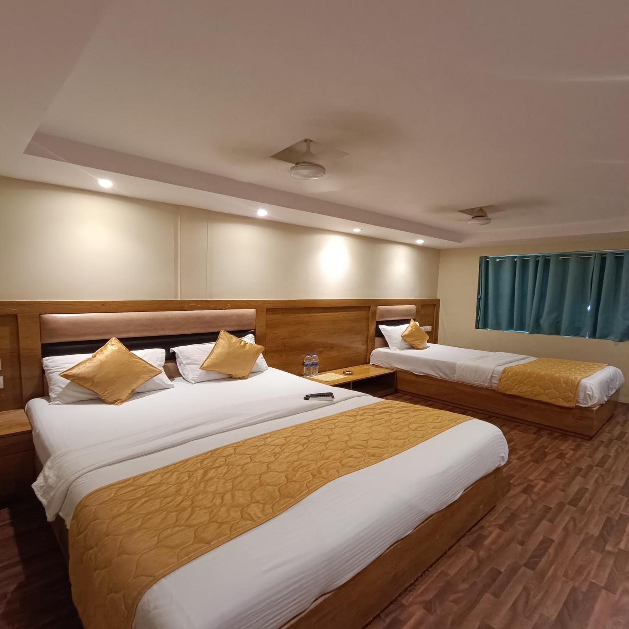 Rk Hotel-Near Grant Road Railway Station 孟买 外观 照片