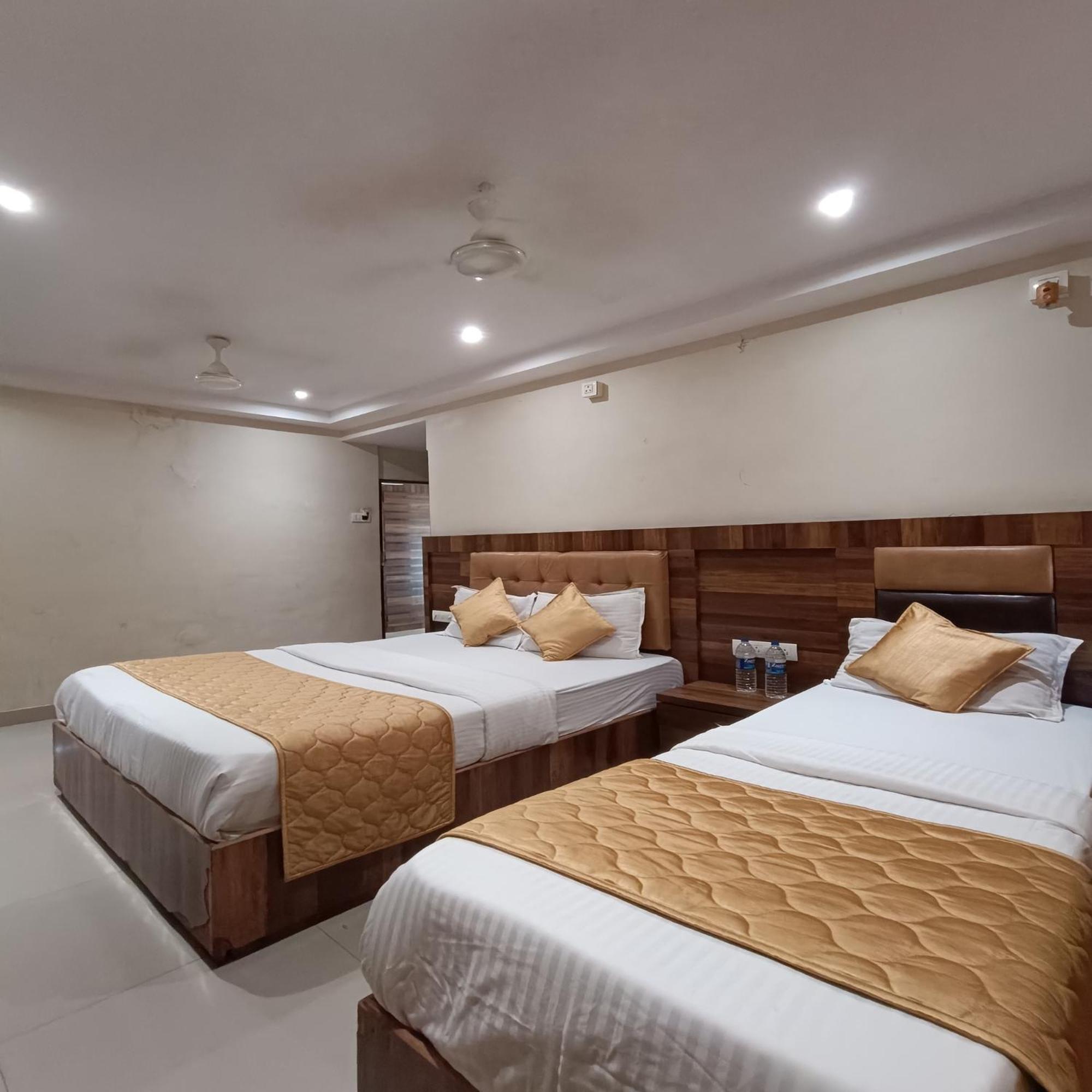 Rk Hotel-Near Grant Road Railway Station 孟买 外观 照片