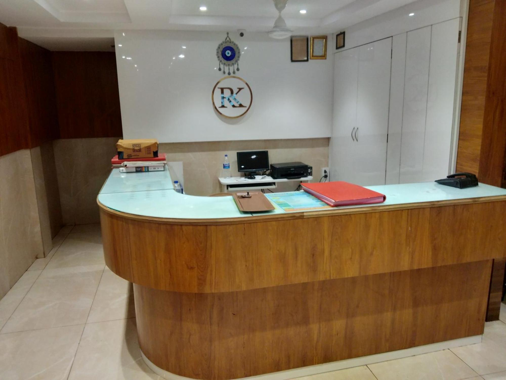 Rk Hotel-Near Grant Road Railway Station 孟买 外观 照片